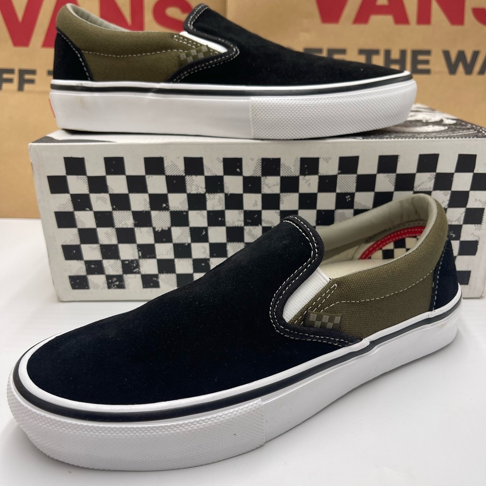 Vans WMNS Skate Slip-On
Black Olive Sneakers
VN0A5FCAB1V - Picture 2 of 16